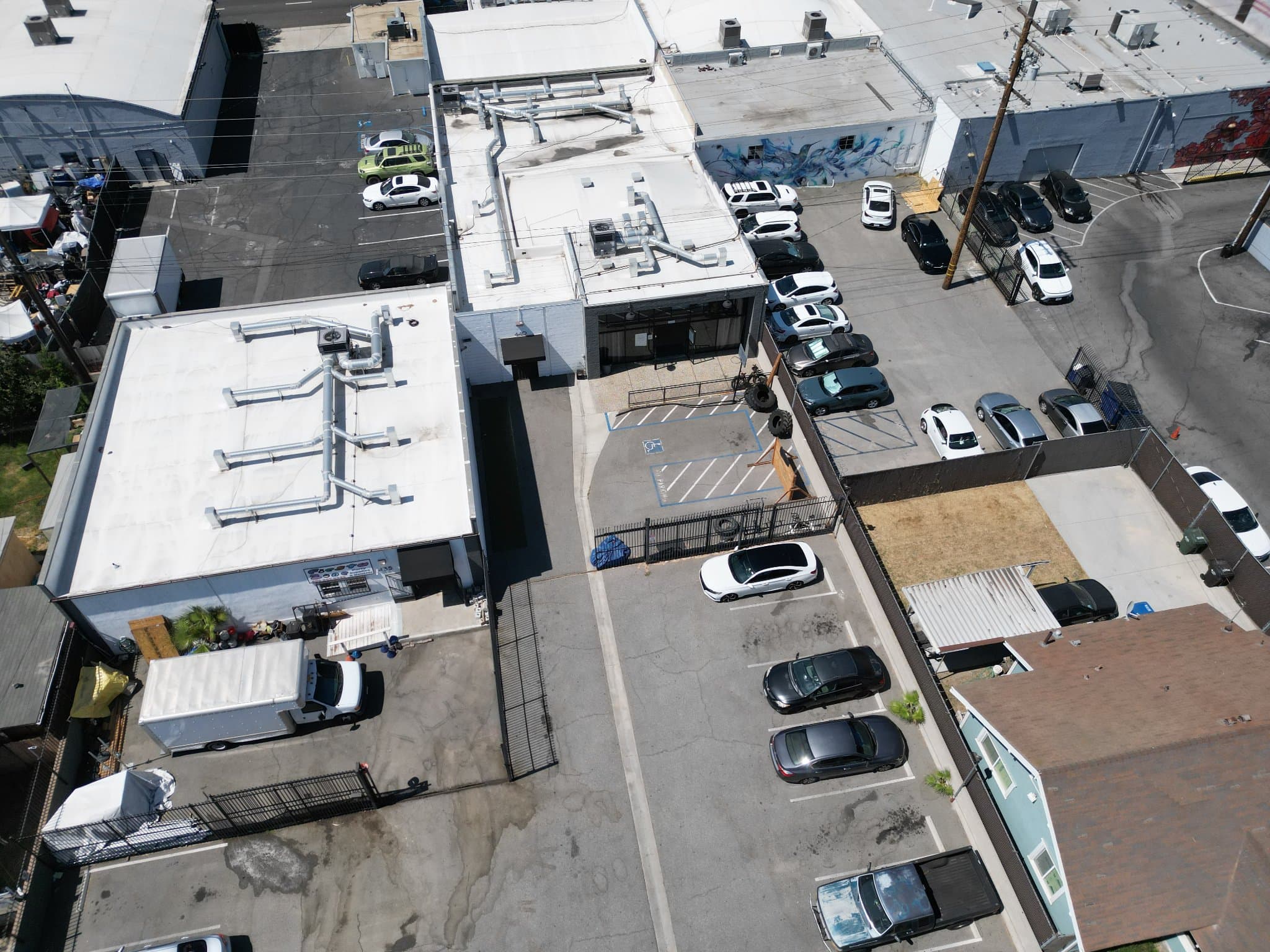 Former Gym 440 E Holt Ave — photo 4